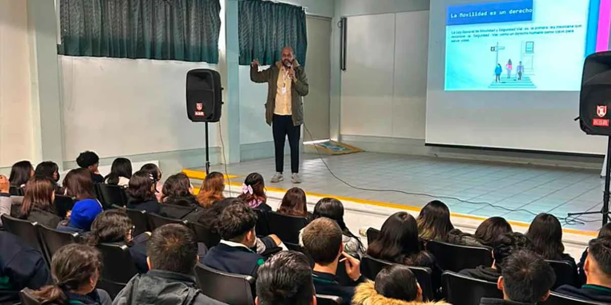 Imparten talleres de movilidad urbana, segura y sustentable a estudiantes del Conalep