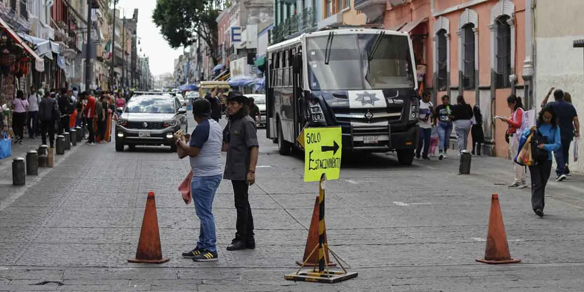 Por falta de acuerdo con ambulantes se mantiene el operativo para frenarlos