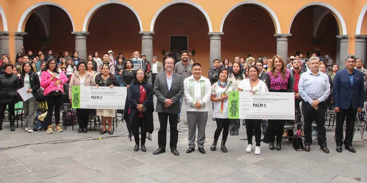 Entregan recursos a 31 proyectos del PACMyC de 21 municipios de Puebla