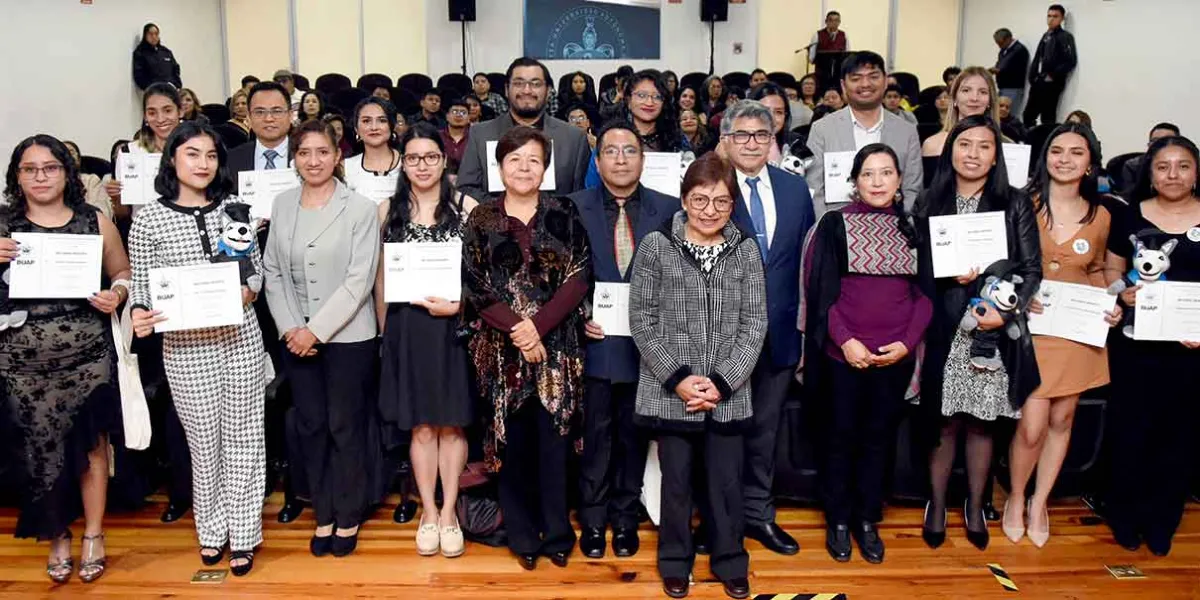 Graduados de Ciencias Ambientales, agentes de cambio para un futuro sostenible: rectora BUAP