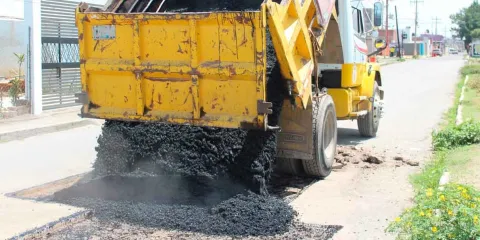 San Pedro Cholula reporta mil 500 baches tapados en más de 100 vialidades 