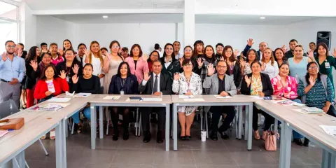 Capacita SMDIF en materia jurídica a presidentas de los subsistemas de juntas auxiliares