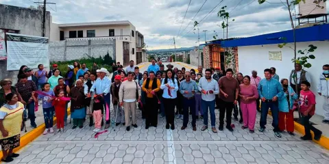 Habitantes de San Alfonso, en Atlixco, recibieron calle rehabilitada