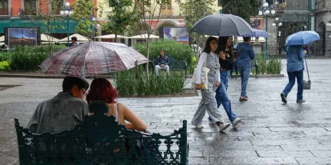 Ten cuidado, habrá LLUVIA esta tarde en Puebla