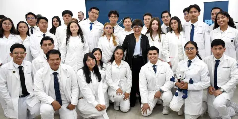Licenciatura en Medicina General y Comunitaria de la BUAP obtiene acreditación internacional COMAEM