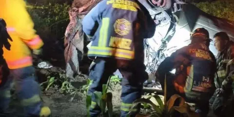 Mueren madre e hija en accidente en carretera El Seco–Esperanza; hay lesionados
