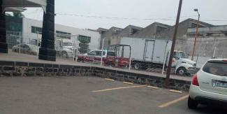 Tras vaciar la carga, abandonan camión de Farmacias Guadalajara en Texmelucan
