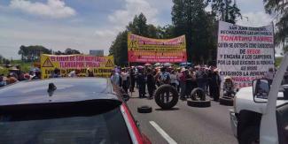 Ejidatarios de Tlahuapan cerraron la autopista y carretera federal México-Puebla