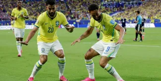Brasil golea a Escocia y avanza como líder del Grupo C