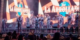 Fin de semana explosivo con La Arrolladora y Maluma en el Teatro del Pueblo