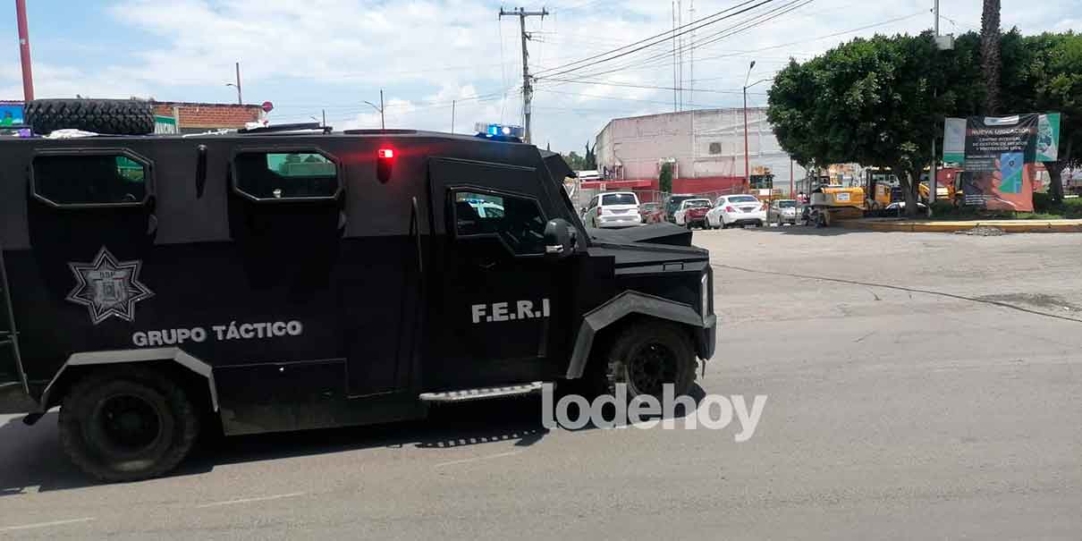 Detienen a dos hombres tras persecución y balacera en San Martín Texmelucan