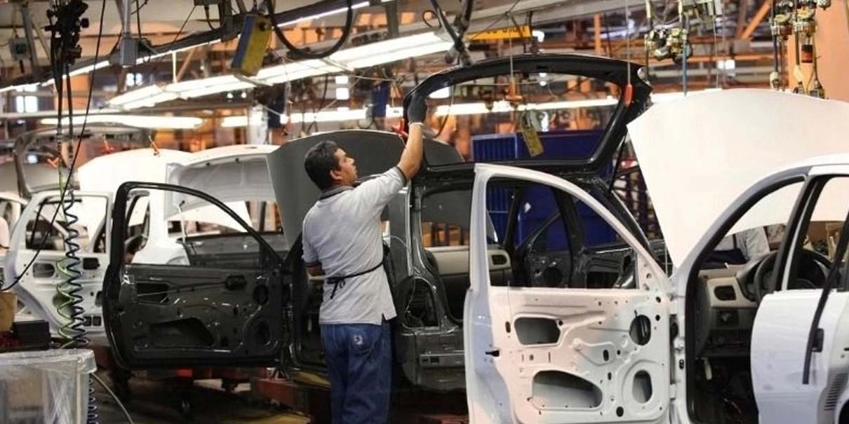México busca cero aranceles en acero y aluminio en revisión del TMEC