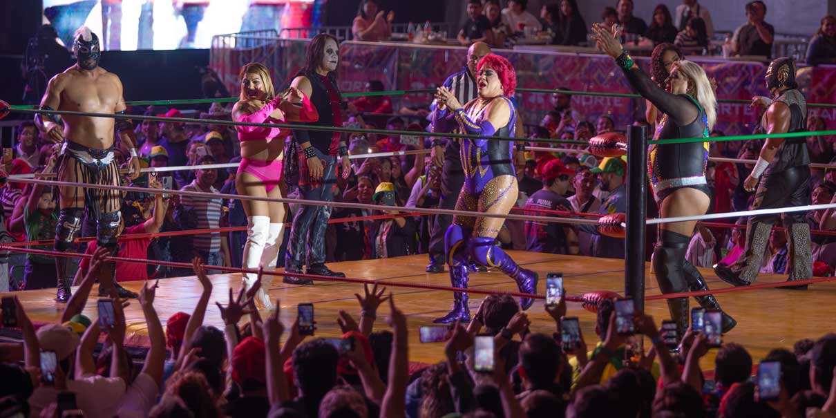 La Lucha Libre prendió a los fanáticos en la Feria