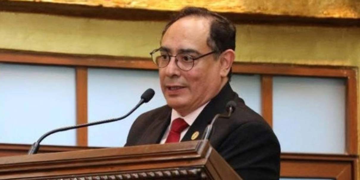 Esposa de exfiscal confirma suicidio y pide frenar rumores sobre su muerte