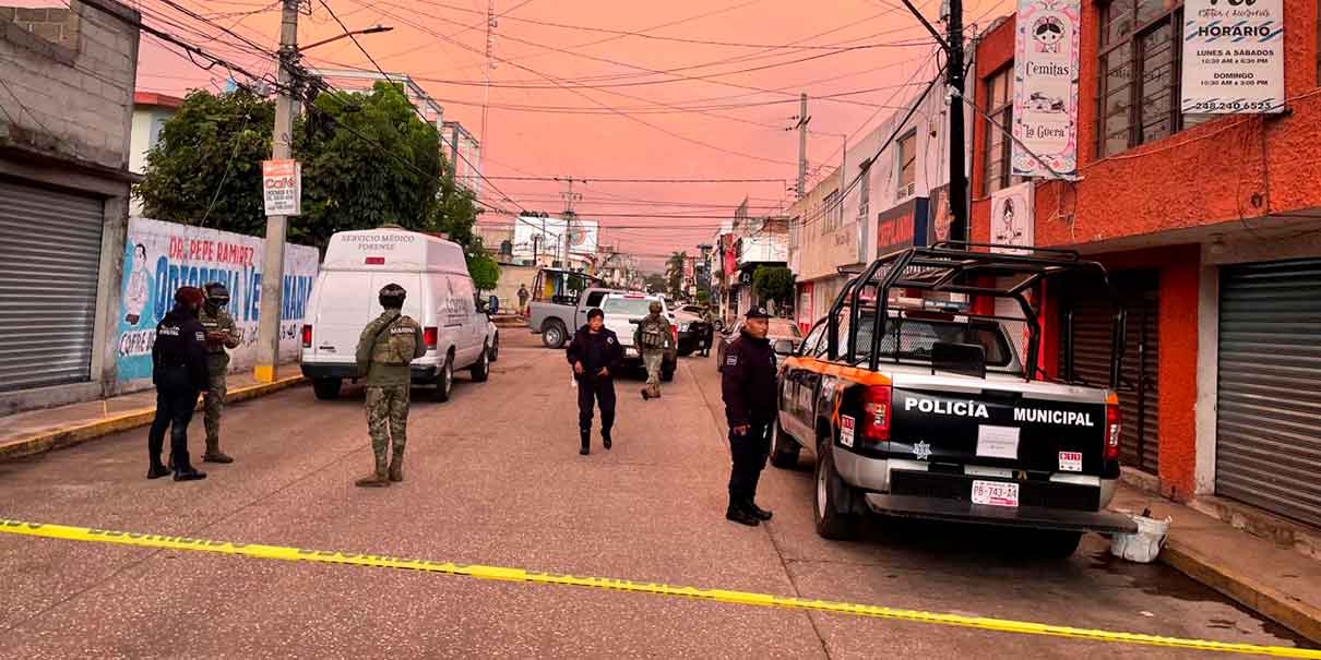 Catean bodega para desguazar autos con reporte de robo en Texmelucan