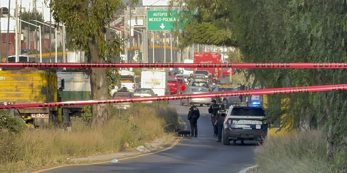 Muere motociclista en Periférico Ecológico; otro sufre accidente