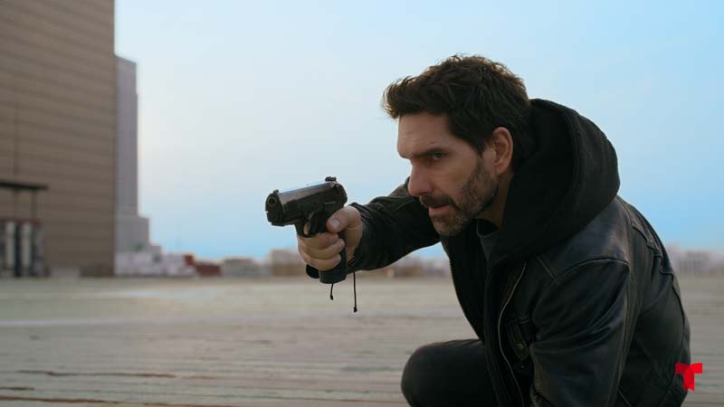 Arap Bethke estrena “Lobo, Morir Matando” nueva serie original 