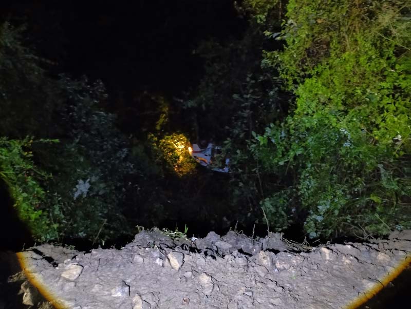 18 lesionados en Huauchinango tras caer colectiva a barranco