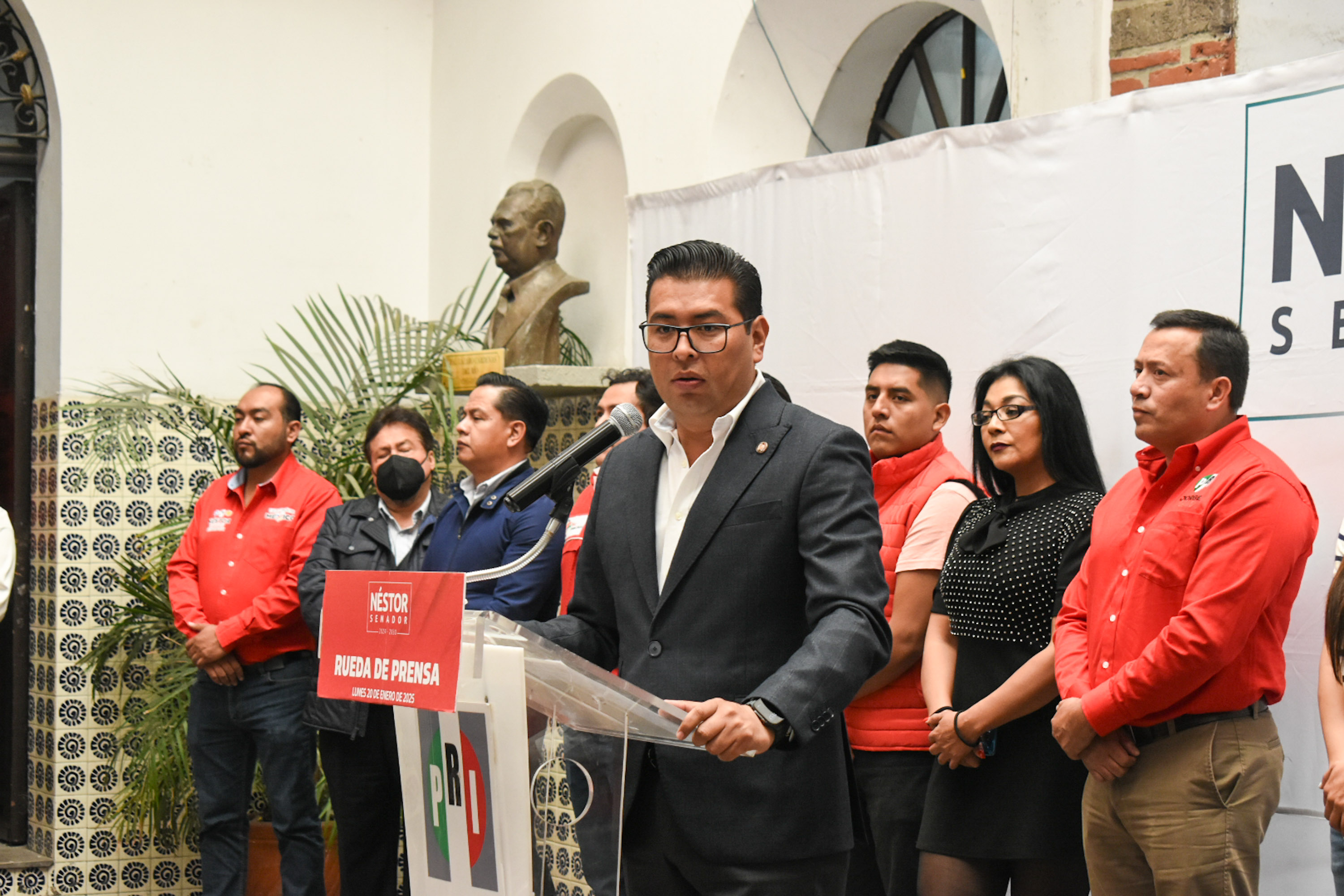 Néstor Camarillo