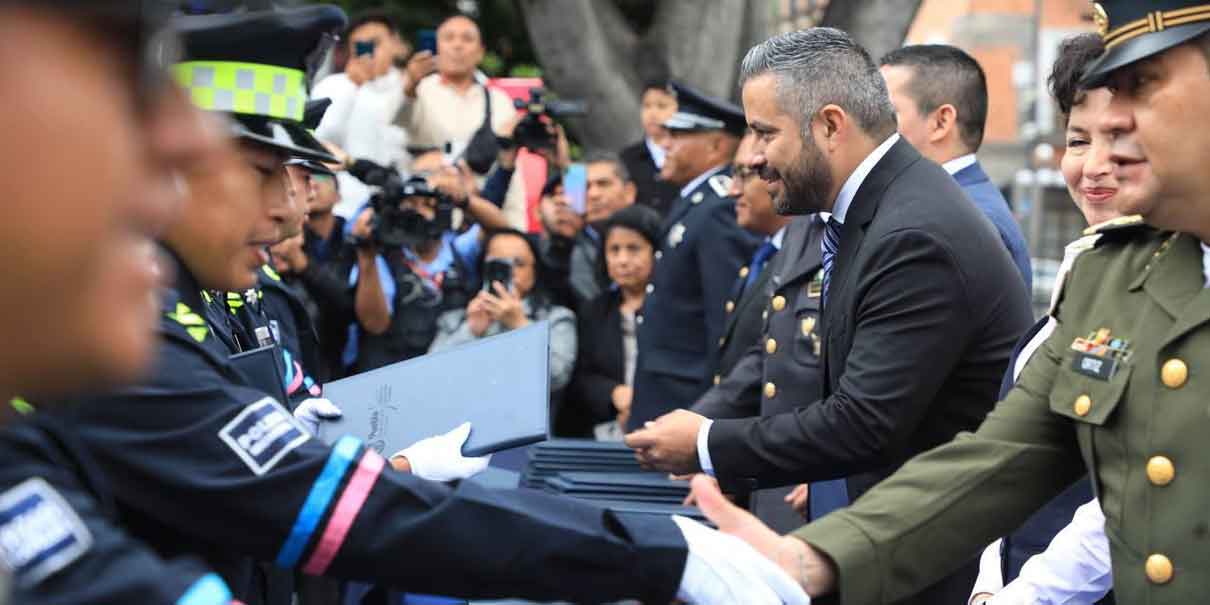 95 nuevos policías municipales toman protesta en Puebla capital