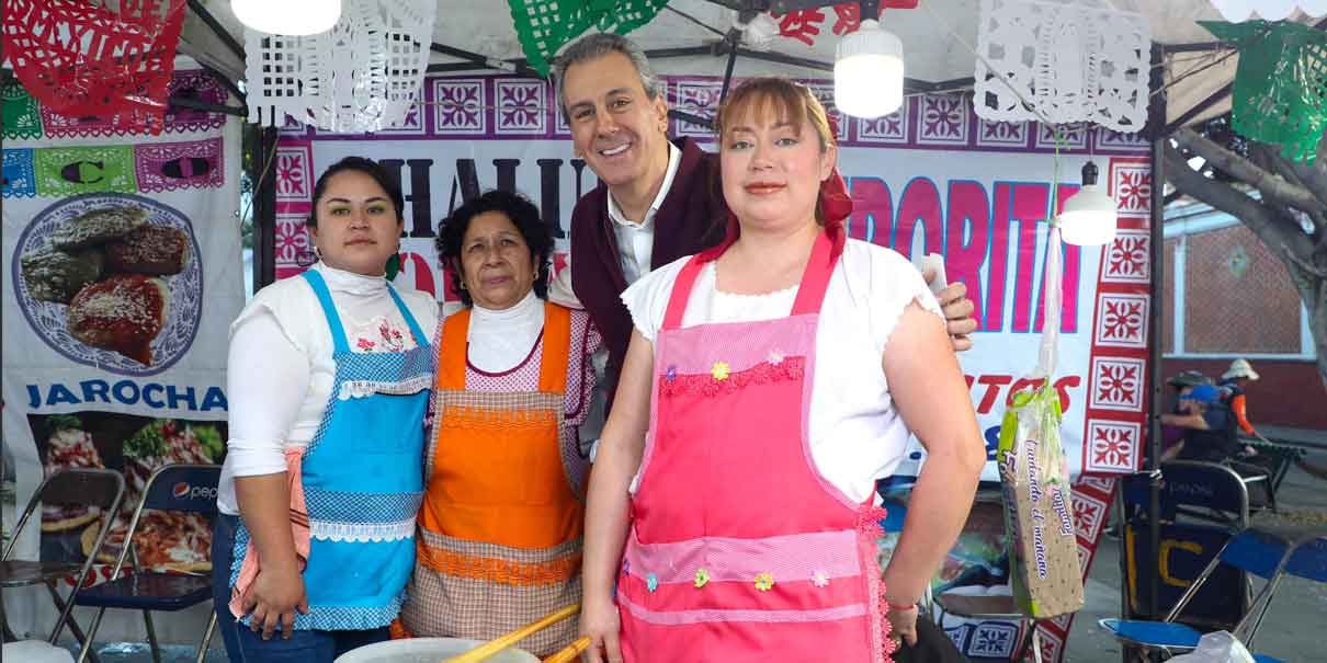 Acude José Chedraui a la inauguración del Festival de la Chalupa en El Carmen