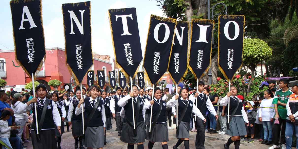 Atlixco celebra los 214 Años de Independencia con un desfile monumental y un saldo blanco