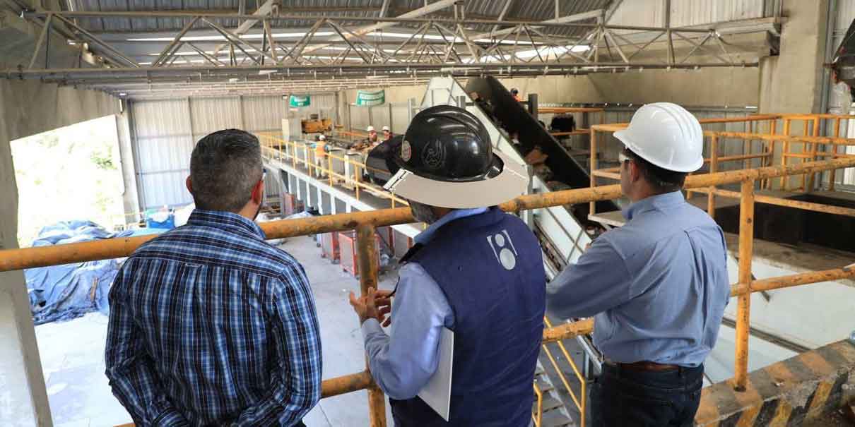 Ayuntamiento de Puebla supervisa proceso de disposición final en el relleno sanitario