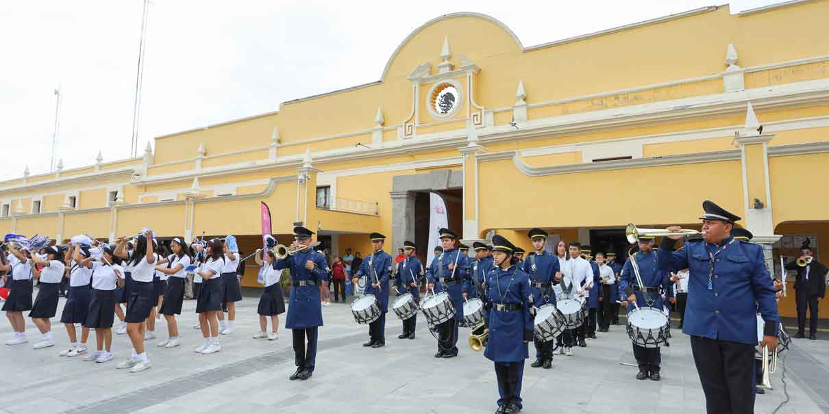 Bandas de Guerra de San Andrés Cholula recibieron reconocimientos