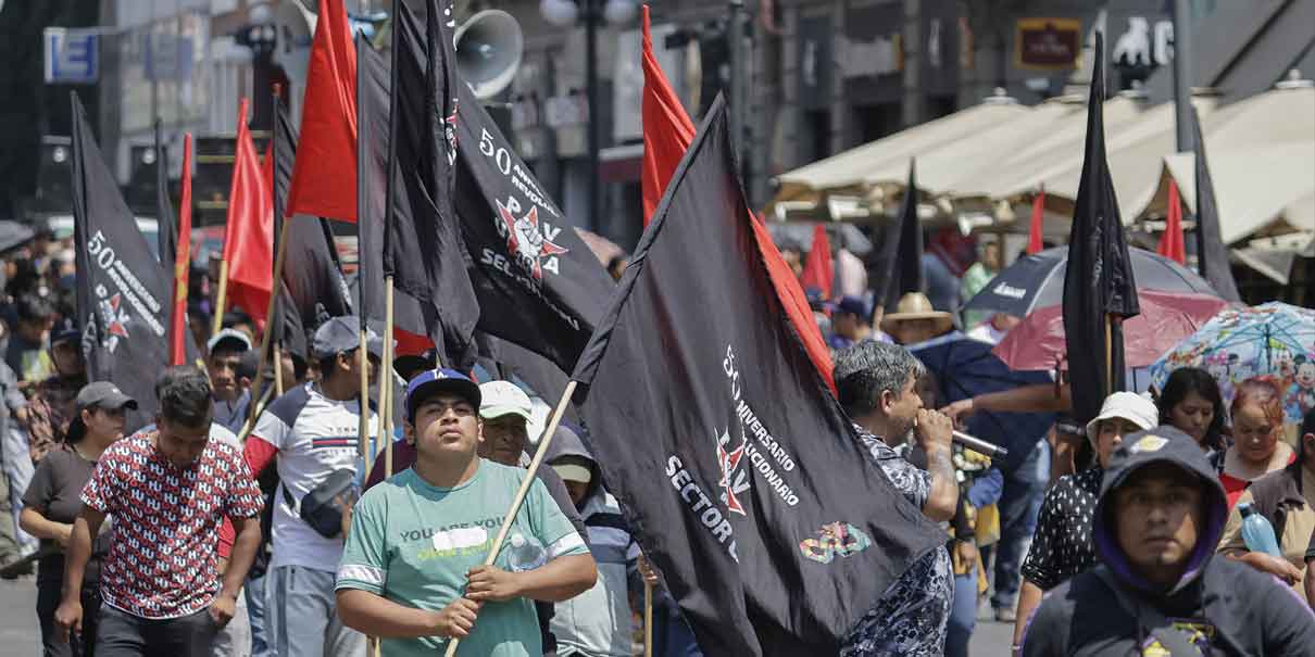 Caos vial en la zona de Casa Aguayo por marcha de la 28 de Octubre