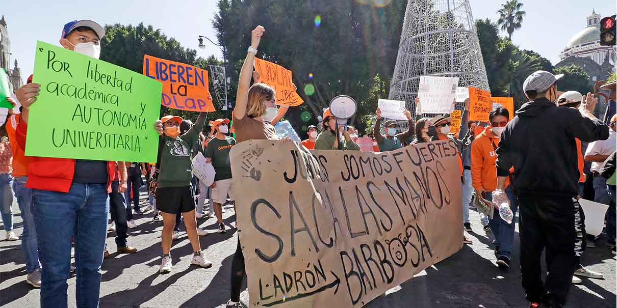 Comunidad Udlap exige a Barbosa cumpla con devolución de Campus