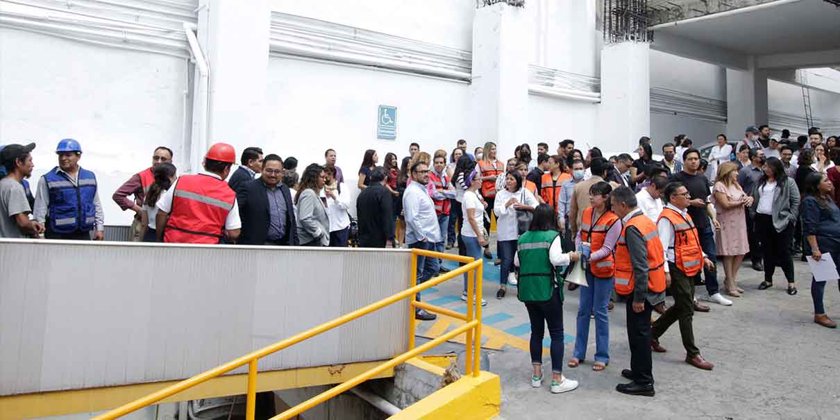 Desalojaron el Congreso de Puebla por Simulacro Nacional de sismo