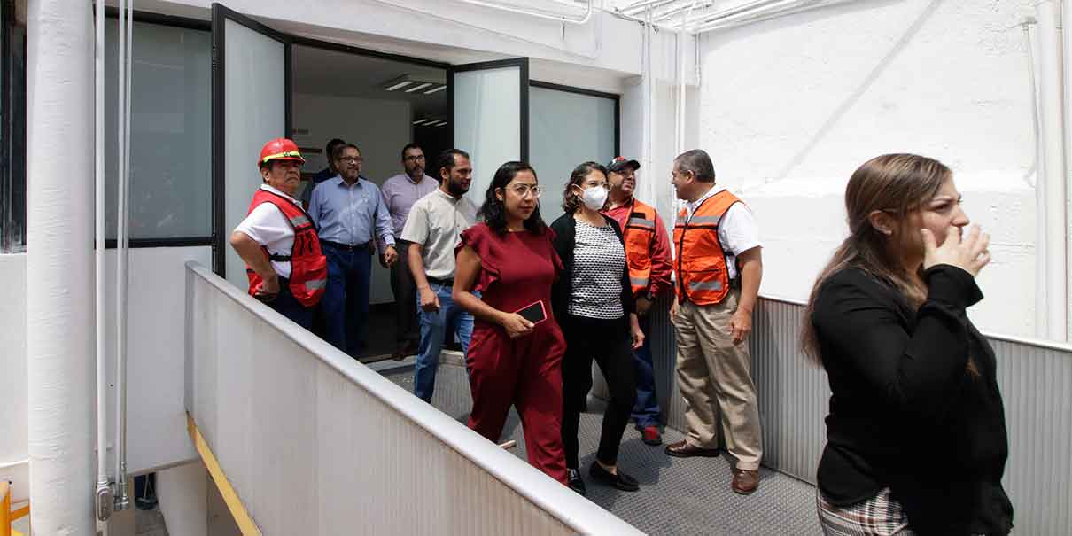 140 personas, entre diputados y trabajadores, desalojan el Congreso de Puebla