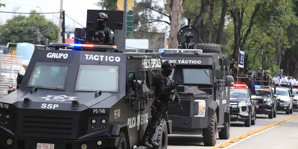 Espectacular desfile cívico militar en Puebla, marcharon mil 168 elementos de la fuerza pública