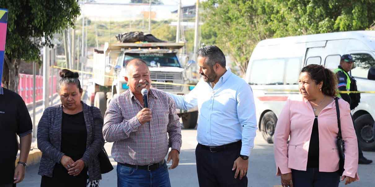 Gobierno municipal renueva calle Constitución en Santo Tomás Chautla