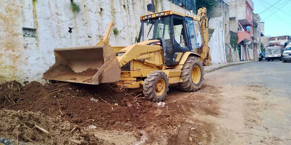 Intensifican acciones en Huauchinango para evitar obstrucción de caminos por lluvias