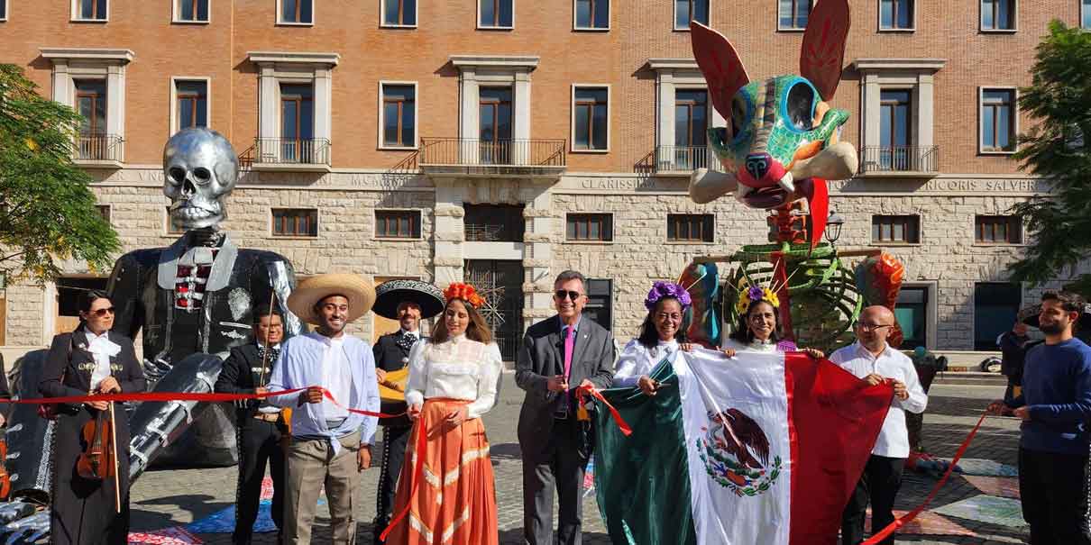 Llegaron las Catrinas Monumentales a Roma, Italia 