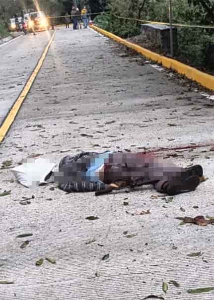 Muere hombre atropellado en la Carretera Estatal 140 en Zihuateutla