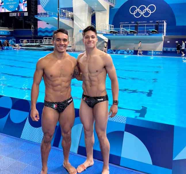 Osmar Olvera y Juan Celaya ganan medalla de plata en clavados en los Juegos Olímpicos de París