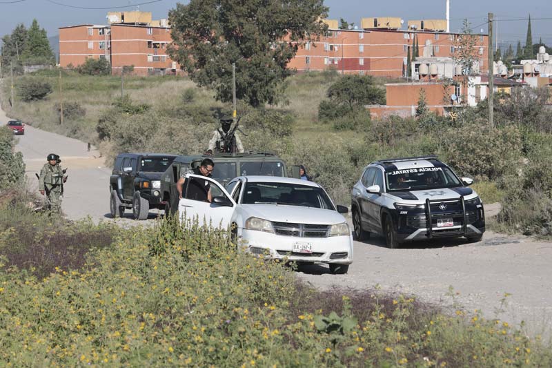 Abandonan cadáver atado de pies y manos en Villa Albertina