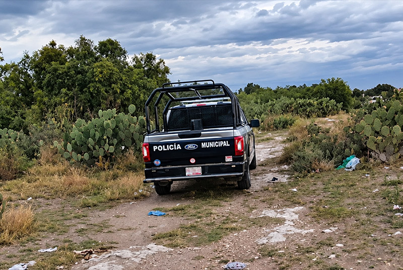 El cuerpo fue localizado en un camino de terracería cercano al panteón de Actipan de Morelos; la víctima permanece sin identificar
