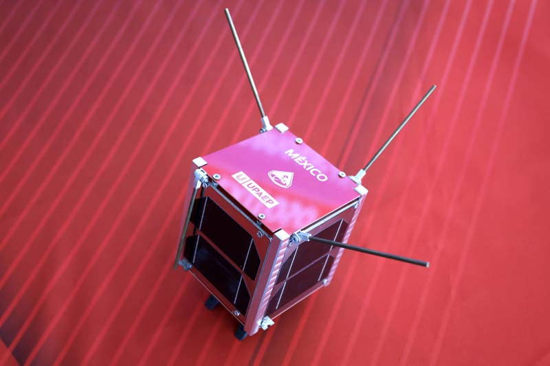 Nanosatélite de Upaep monitorea desde el espacio actividad volcánica del país