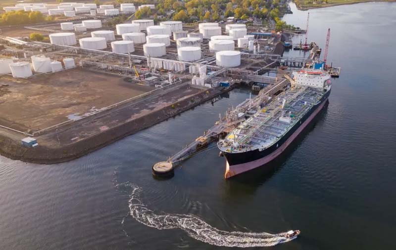 Cierre del Estrecho de Ormuz obliga a liberar petróleo de reservas mundiales