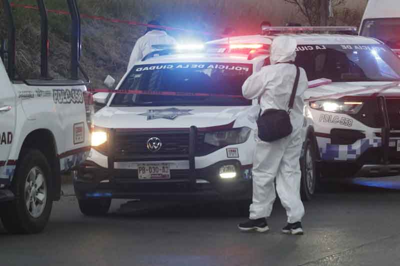 Macabro hallazgo en carretera Puebla–Tehuacán: hombre asesinado con narcomensaje