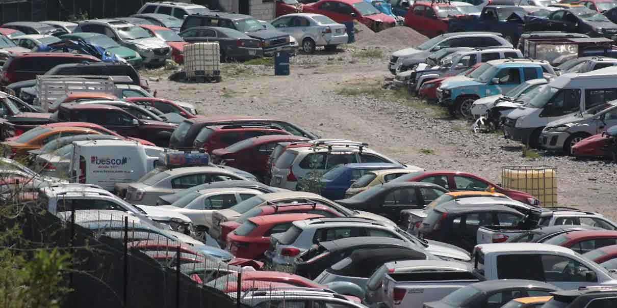 Con desorden legal funcionan 100 corralones en Puebla