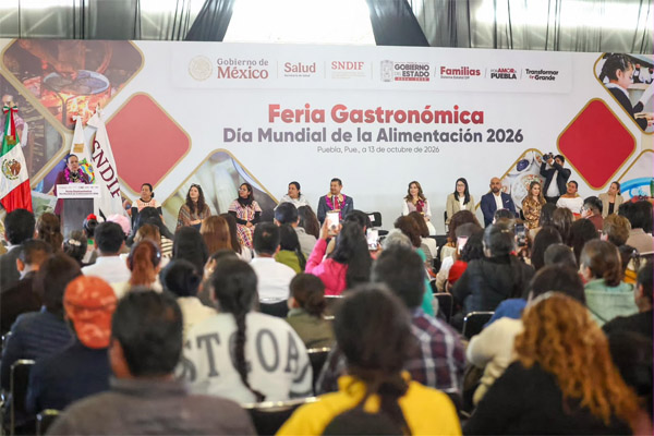La titular del Sistema Nacional DIF, Rocío García Pérez, señaló que esta fecha invita a reconocer que la alimentación no es un privilegio, sino un derecho fundamental para la salud
