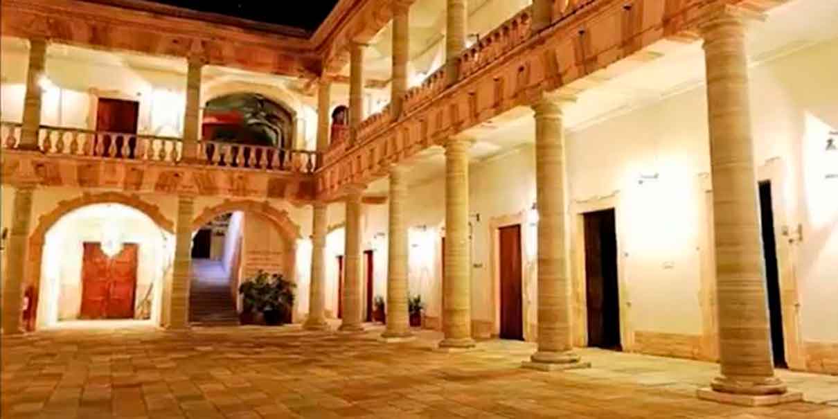 Alhóndiga de Granaditas,