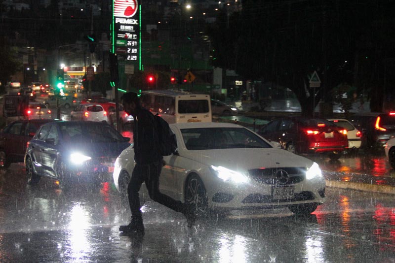 Puebla alerta por tormentas eléctricas y temperaturas variables para HOY lunes