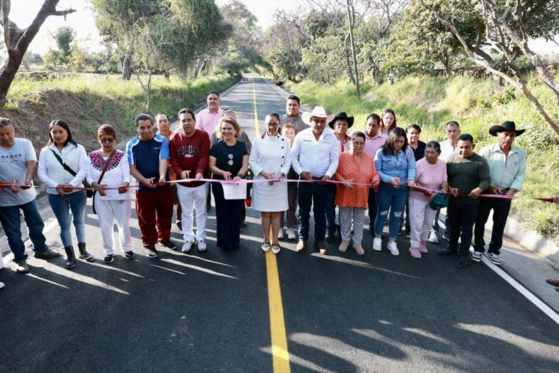 Rehabilitación del camino a Nexatengo, Atlixco, mejoró movilidad de habitantes