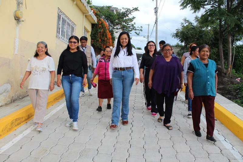 Más obras de pavimentación, ahora en la colonia Los Ángeles, en Atlixco