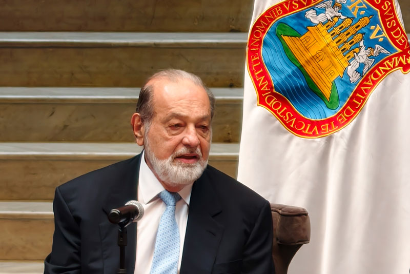 Carlos Slim anunció en Puebla una inversión de 4 mil millones de pesos para espacios del Paseo de San Francisco.